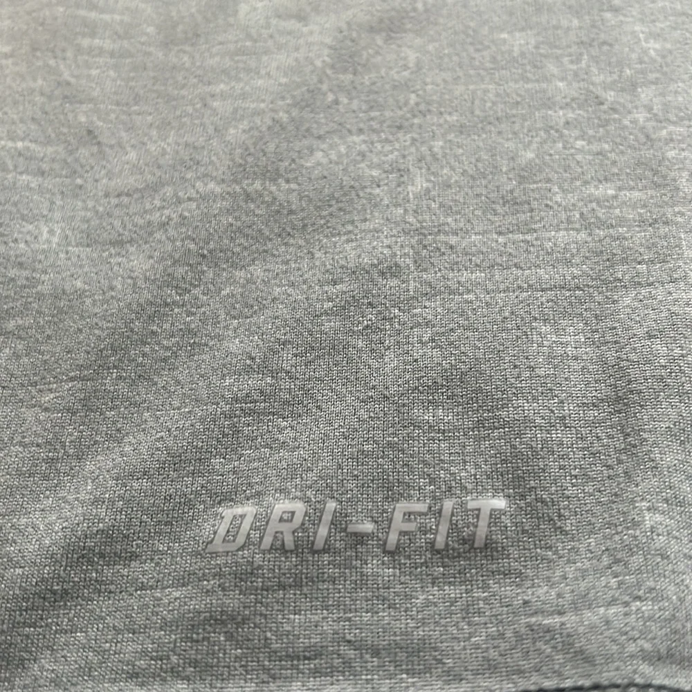 For Bundle - Mens Nike Dri-Fit top - Picture 6 of 6